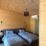 Shtegu I Gjelber- Wood Kukes