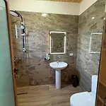 Shtegu I Gjelber- Wood Hotel 5*